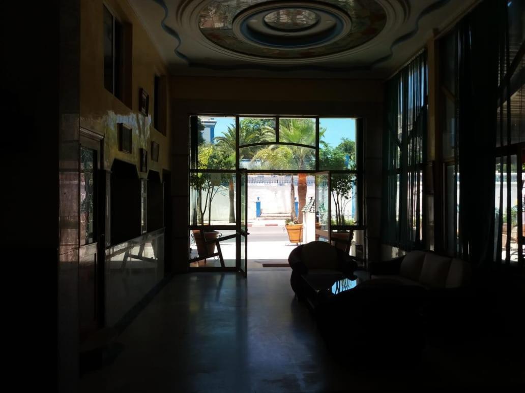 Hotel Choumis Haj Messaoud العرائش المظهر الخارجي الصورة